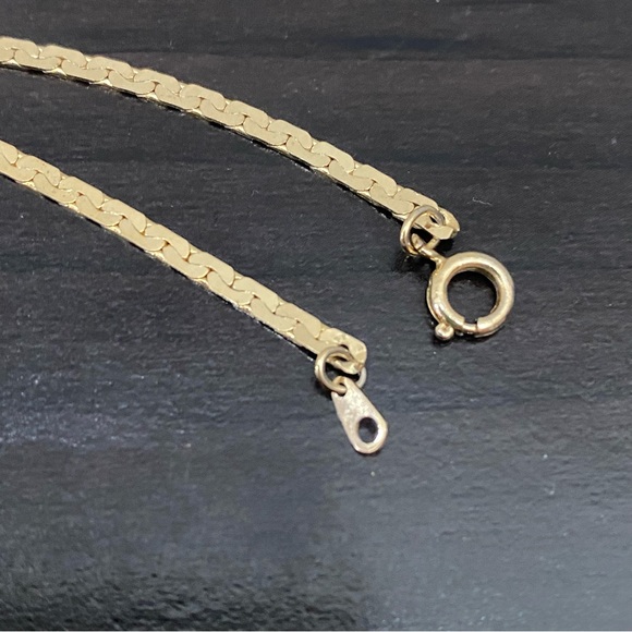 Unsigned Vintage Gold-tone Snake Chain Heart Pendant with Blue Stone Necklace - Picture 10 of 11